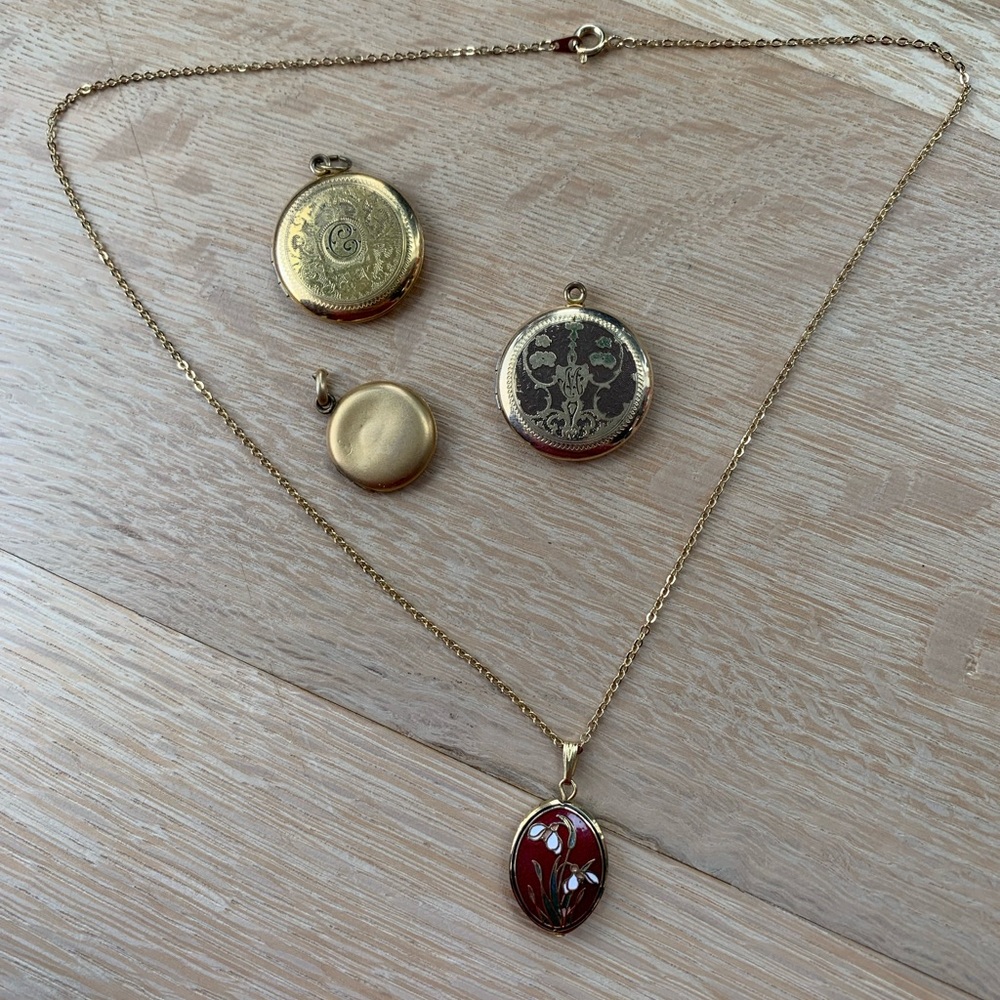 Vintage Necklace & 3 Vintage Lockets